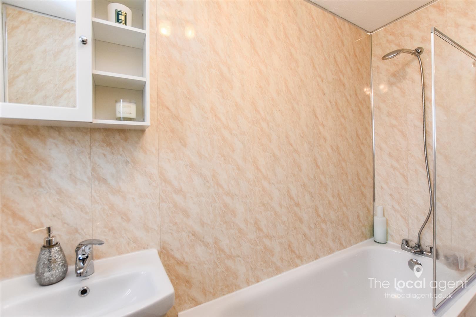 Parthia Close, Tadworth The Local Agent